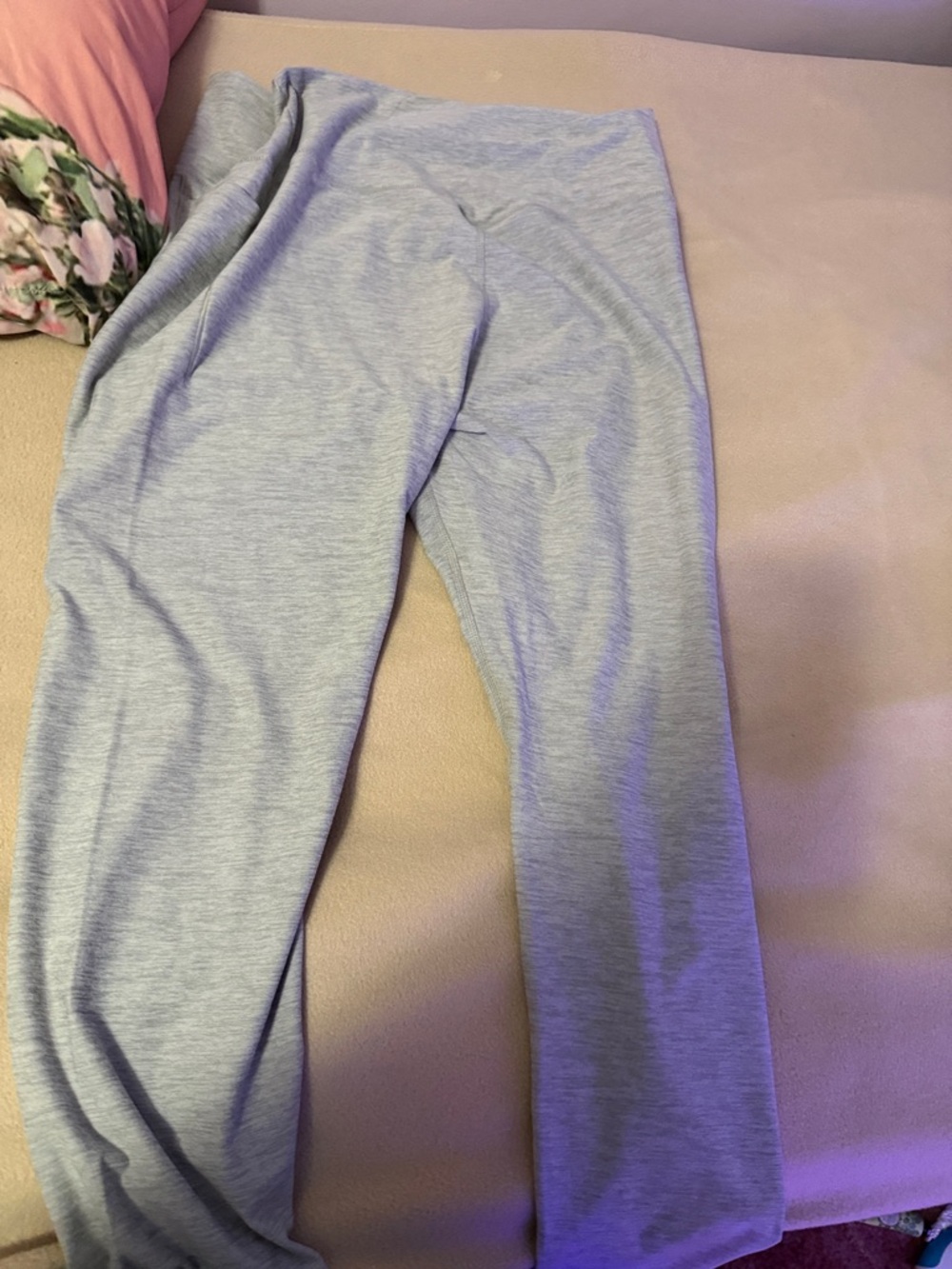 Women’s Light Gray Leggings – Comfortable Everyday Stretch